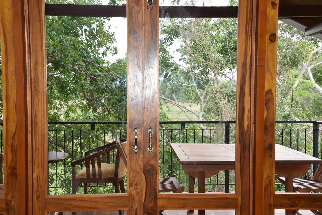 Wilpattu Tree House Bed and Breakfast Nochchiyagama Eksteriør billede